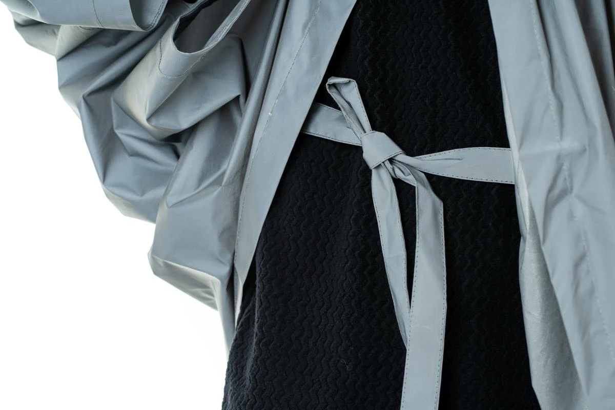 Cube ATX Utility Safety Regen Poncho Silberfarben/grau 2023 4 Cube ATX Utility Safety Regen Poncho Silberfarben/grau 2023 – Bild 2