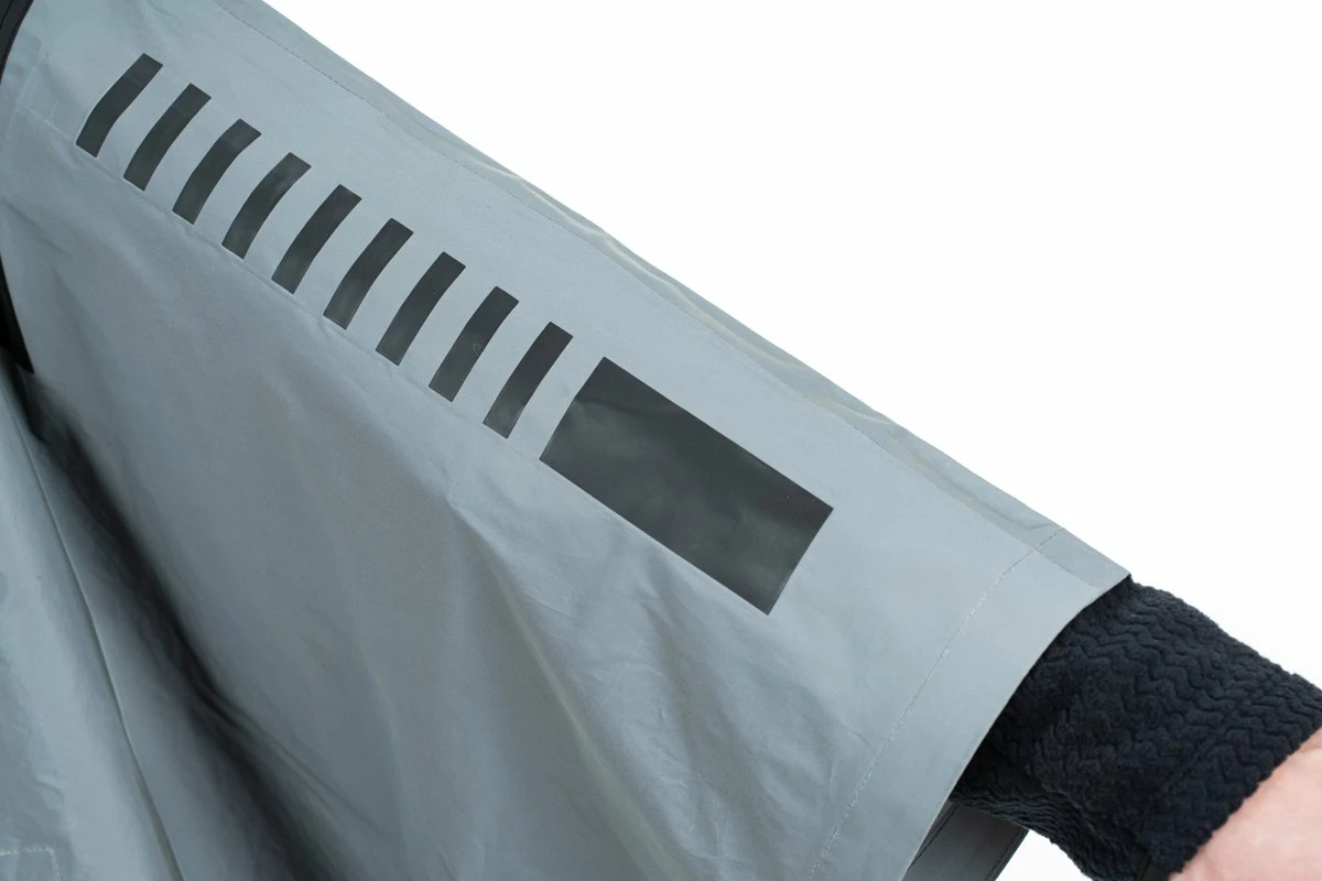 Cube ATX Utility Safety Regen Poncho Silberfarben/grau 2023 8 Cube ATX Utility Safety Regen Poncho Silberfarben/grau 2023 – Bild 6